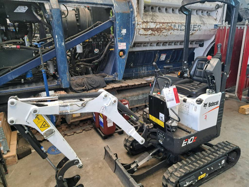 Bobcat E10Z - Мини-экскаватор: фото 4 Bobcat E10Z - Мини-экскаватор: фото 4