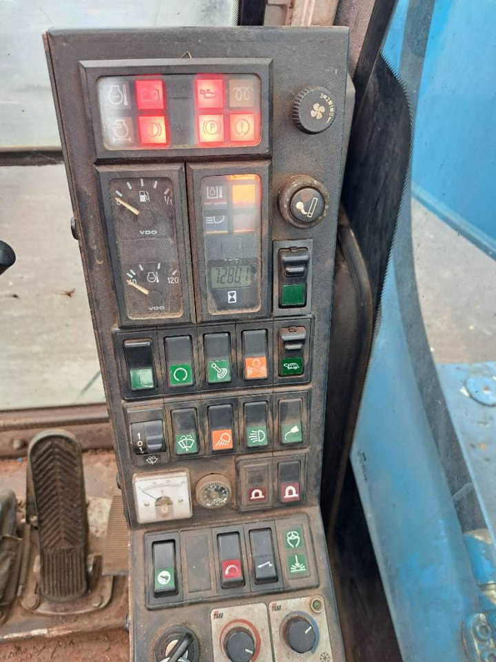 Перегружатель Fuchs MHL350C FQC: фото 13