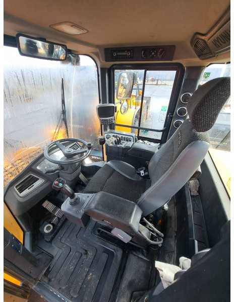 Колёсный погрузчик Hyundai HL 980: фото 7 Колёсный погрузчик Hyundai HL 980: фото 7