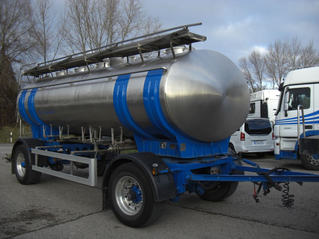 Magyar R2MEB / 6 KAMMERN - Прицеп-цистерна: фото 1 Magyar R2MEB / 6 KAMMERN - Прицеп-цистерна: фото 1