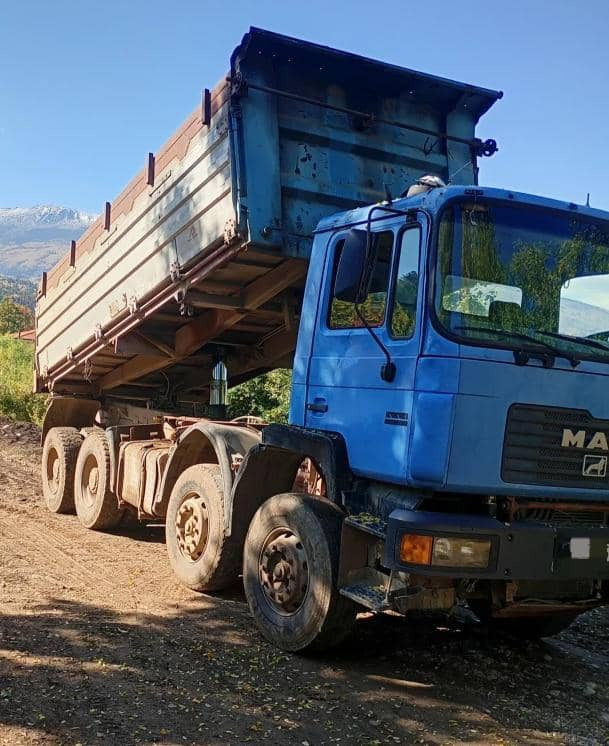 MAN 41.402 - Самосвал: фото 2 MAN 41.402 - Самосвал: фото 2