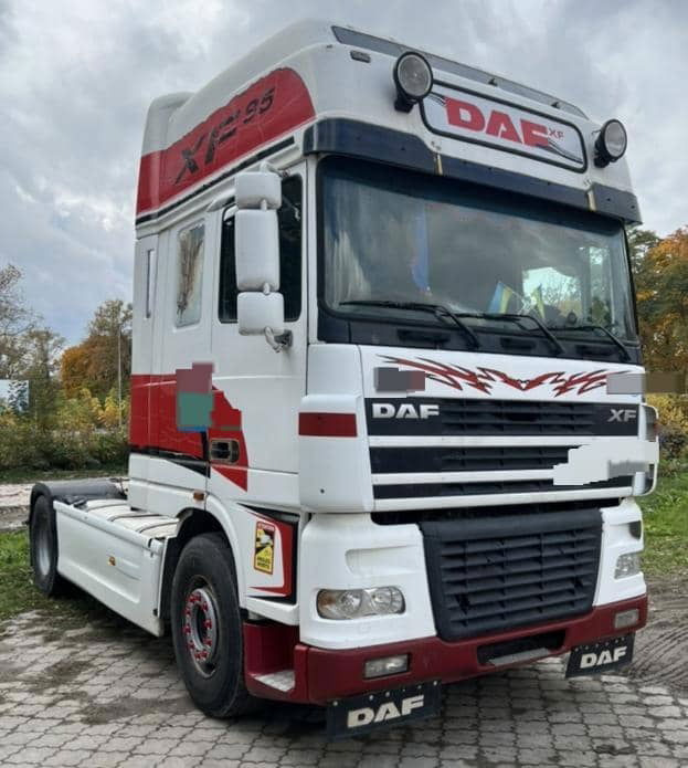 DAF XF 95 Tractor unit - Тягач: фото 3 DAF XF 95 Tractor unit - Тягач: фото 3