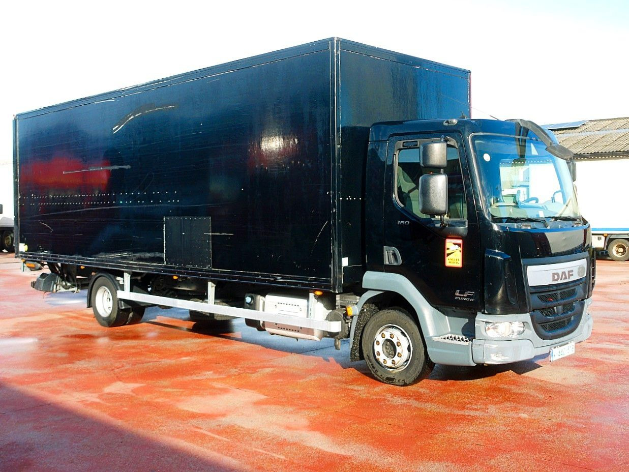 DAF LF 180 12 MEUBEL KOFFER LBW LUFT FEDERUNG AIRCO - Грузовик с закрытым кузовом: фото 2 DAF LF 180 12 MEUBEL KOFFER LBW LUFT FEDERUNG AIRCO - Грузовик с закрытым кузовом: фото 2