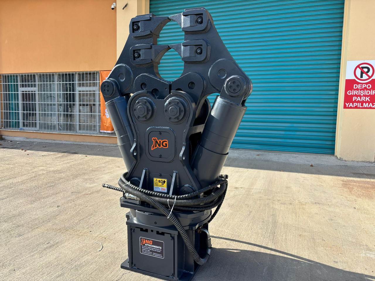 HYDRAULIC DEMOLITION SHEARS - STOCK - Гидроножницы для Экскаваторов: фото 1 HYDRAULIC DEMOLITION SHEARS - STOCK - Гидроножницы для Экскаваторов: фото 1