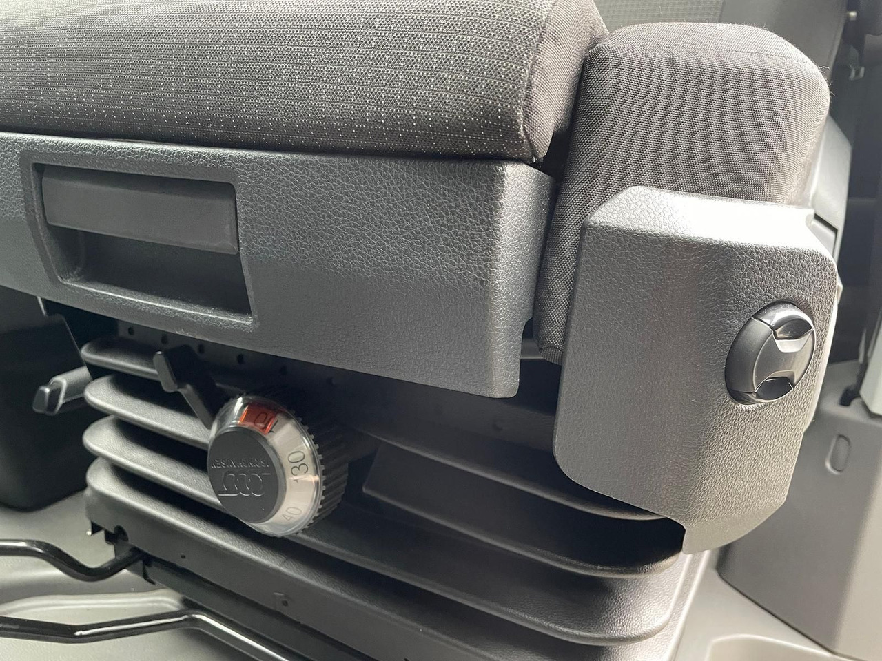 Легковой автомобиль MAN TGE 3.160 MIXTO L4H3 LED AHK DAB KAMERA SITZHZ: фото 33 Легковой автомобиль MAN TGE 3.160 MIXTO L4H3 LED AHK DAB KAMERA SITZHZ: фото 33