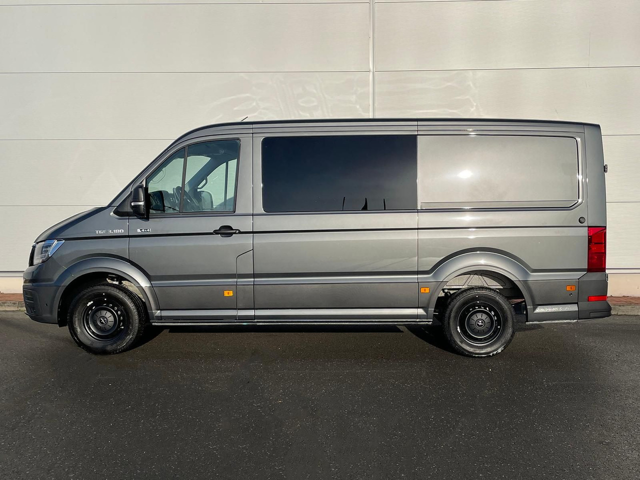 Цельнометаллический фургон, Грузопассажирский фургон MAN TGE 3.180 L3H2 MIXTO 4x4 AUTOM ACC LED AHK DAB: фото 6 Цельнометаллический фургон, Грузопассажирский фургон MAN TGE 3.180 L3H2 MIXTO 4x4 AUTOM ACC LED AHK DAB: фото 6