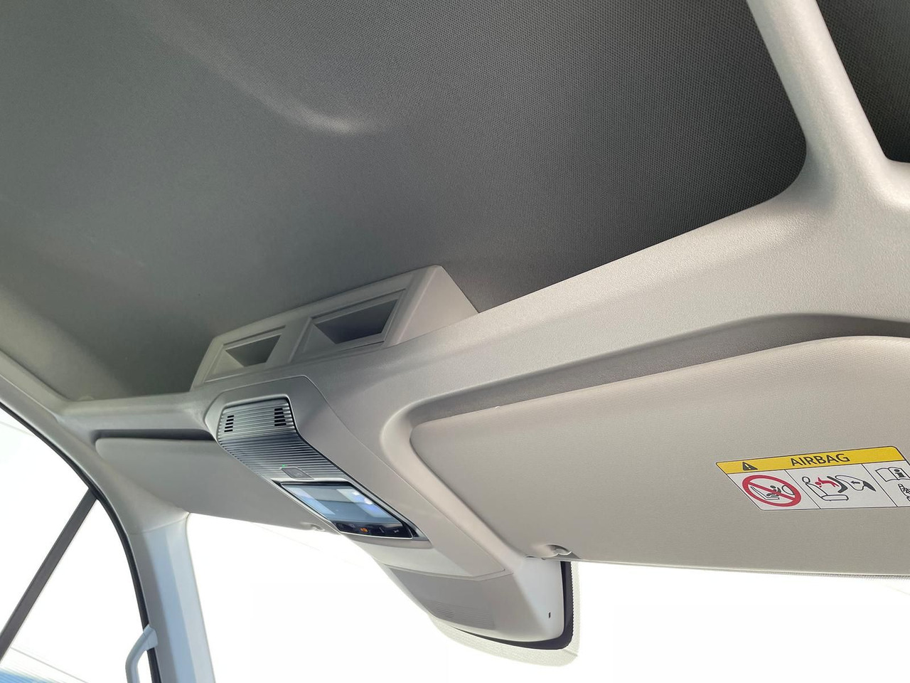 Цельнометаллический фургон, Грузопассажирский фургон MAN TGE 3.180 L3H2 MIXTO 4x4 AUTOM ACC LED AHK DAB: фото 28 Цельнометаллический фургон, Грузопассажирский фургон MAN TGE 3.180 L3H2 MIXTO 4x4 AUTOM ACC LED AHK DAB: фото 28