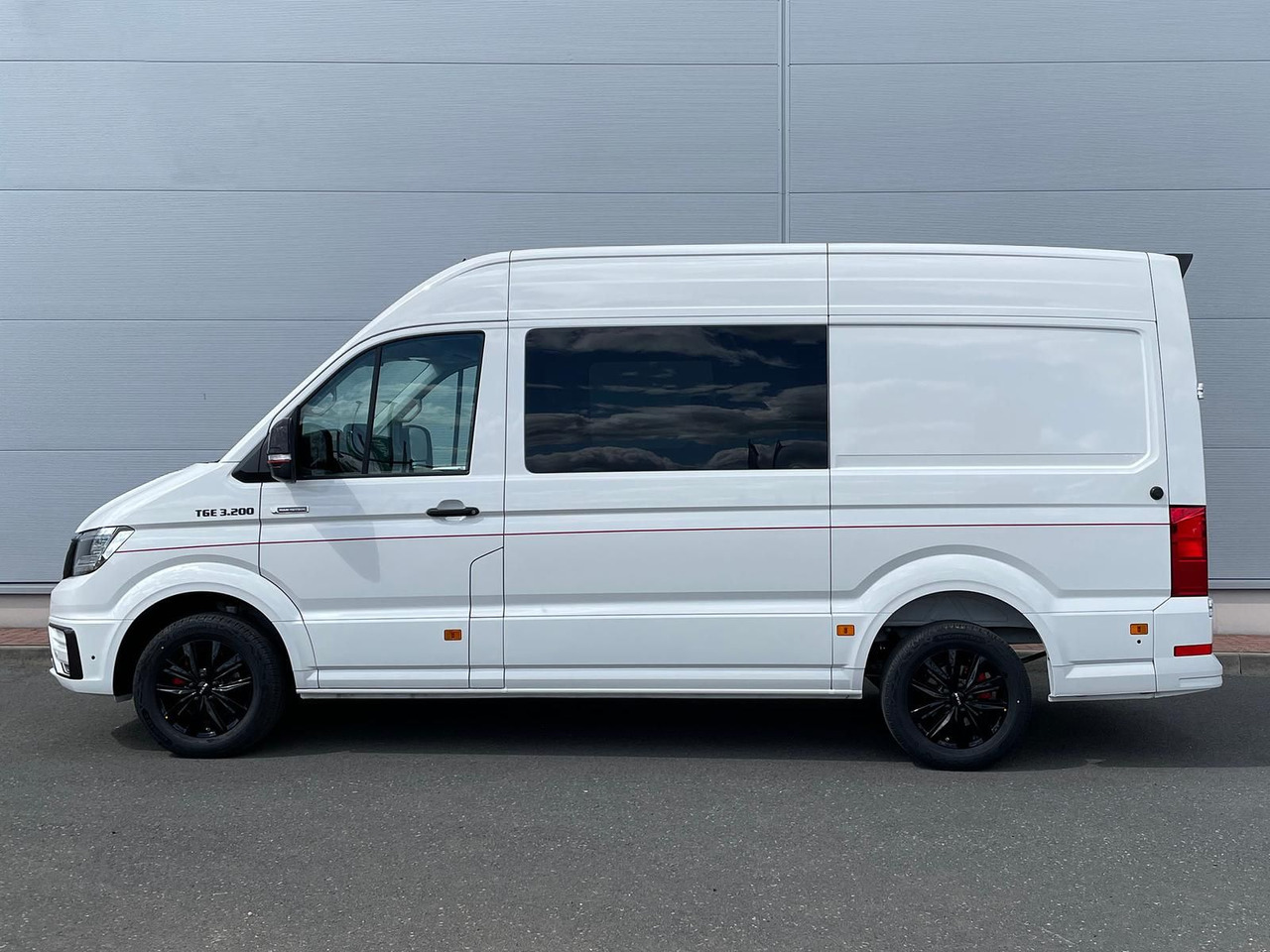 Цельнометаллический фургон, Грузопассажирский фургон MAN TGE 3.200 L3H3 MIXTO 4x4 Individual S ACC STHZ: фото 6