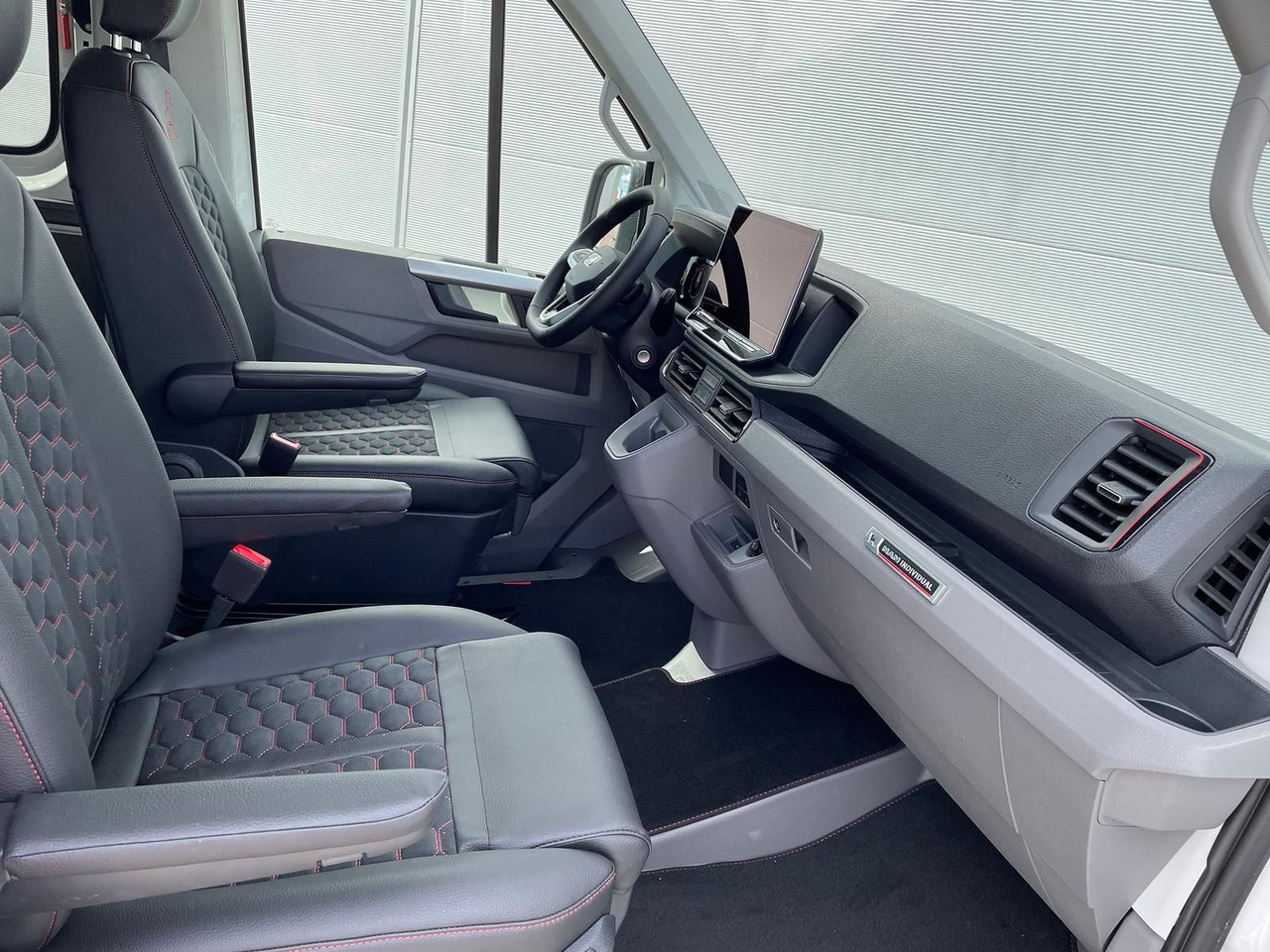 Цельнометаллический фургон, Грузопассажирский фургон MAN TGE 3.200 L3H3 MIXTO 4x4 Individual S ACC STHZ: фото 15