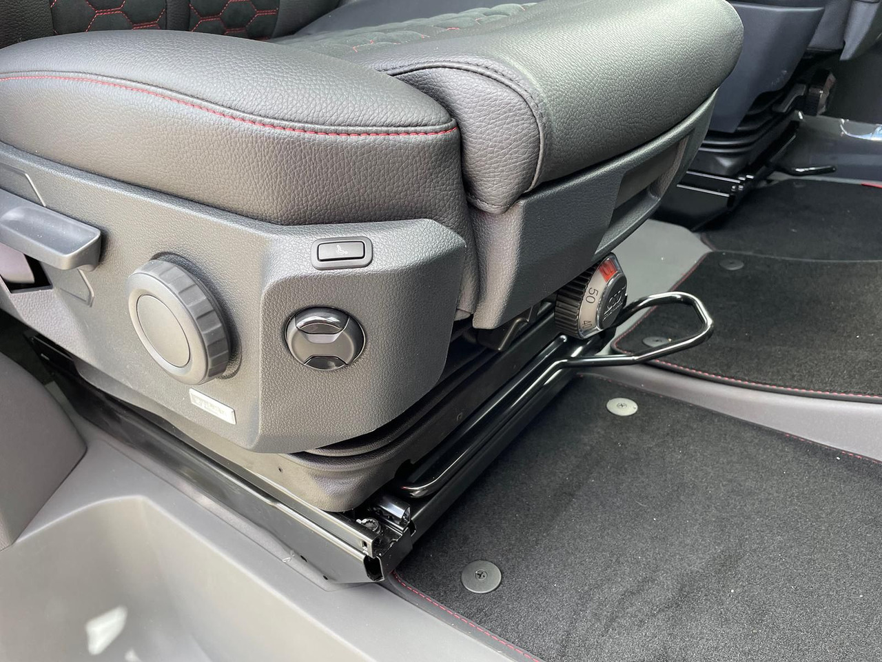 Цельнометаллический фургон, Грузопассажирский фургон MAN TGE 3.200 L3H3 MIXTO 4x4 Individual S ACC STHZ: фото 34