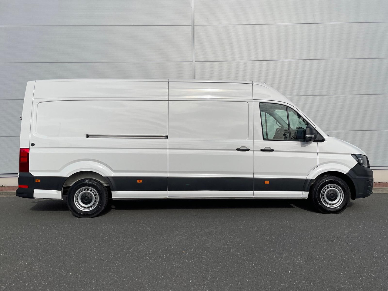 Volkswagen Crafter Kasten 35 L4H3 Autom. NAVI KAMERA KLIMA - Пассажирский фургон: фото 5 Volkswagen Crafter Kasten 35 L4H3 Autom. NAVI KAMERA KLIMA - Пассажирский фургон: фото 5