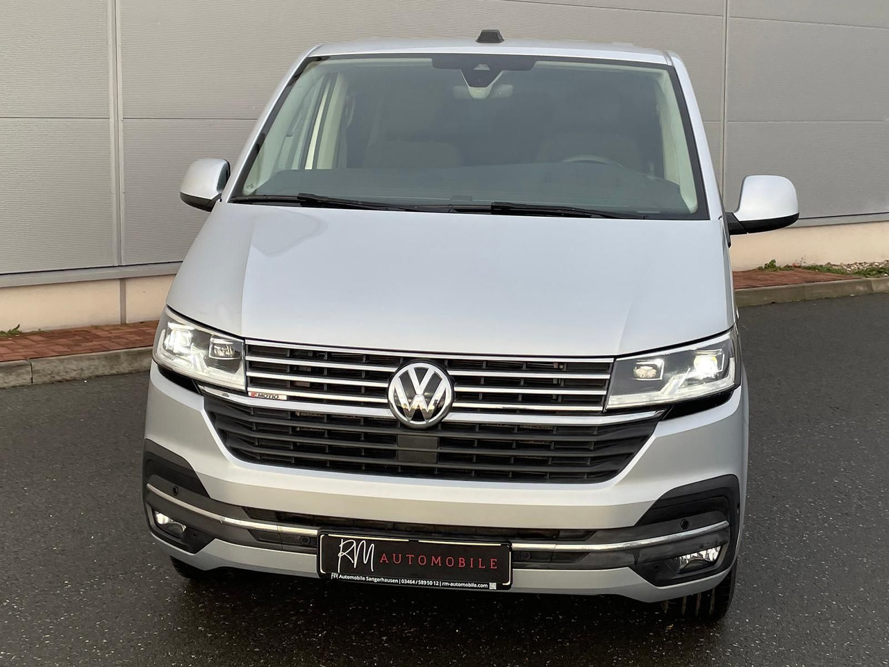 Volkswagen T6.1 Caravelle Comfortl LR 4M NAV el. Trittstufe - Микроавтобус, Пассажирский фургон: фото 4 Volkswagen T6.1 Caravelle Comfortl LR 4M NAV el. Trittstufe - Микроавтобус, Пассажирский фургон: фото 4