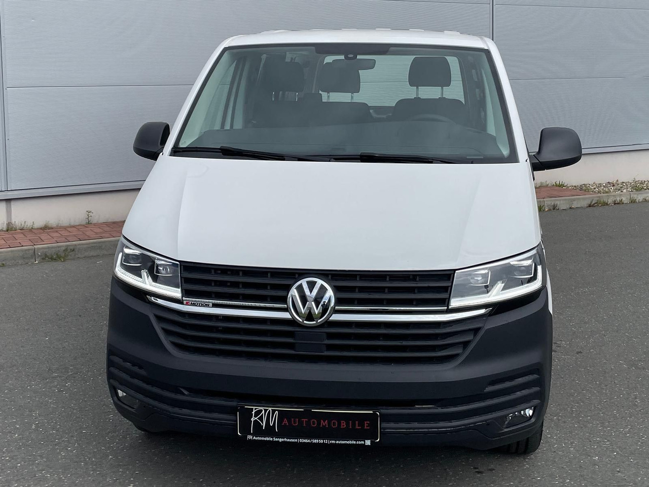 Volkswagen T6.1 Transporter Kasten lang 4M MFL LED TEMPOMAT - Цельнометаллический фургон: фото 4 Volkswagen T6.1 Transporter Kasten lang 4M MFL LED TEMPOMAT - Цельнометаллический фургон: фото 4