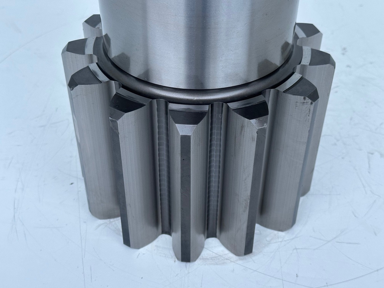 Liebherr Abtriebswelle ID-Nr.90205360. SAT375/276. R950, R956, R960, RZG956. #90205360.07.12# - Поворотный редуктор для Гусеничных экскаваторов: фото 4 Liebherr Abtriebswelle ID-Nr.90205360. SAT375/276. R950, R956, R960, RZG956. #90205360.07.12# - Поворотный редуктор для Гусеничных экскаваторов: фото 4