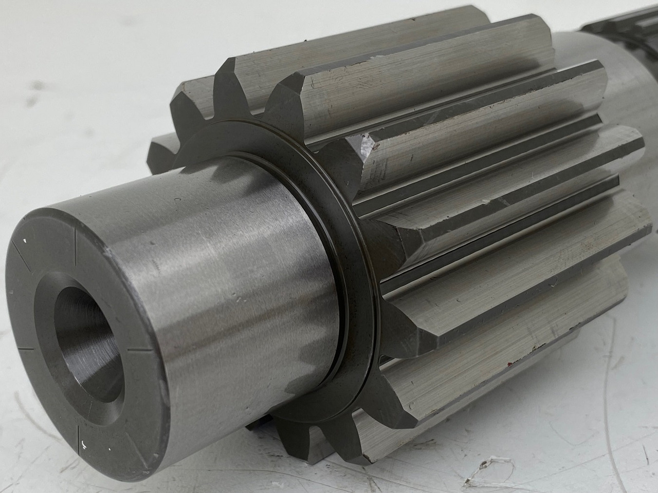 Liebherr Antriebswelle ID-Nr.968458701. FAT450F527, FAT450E510, FAT450E542, FAT450F550, FAT450E504, FAT450E505. #AN100502# - Приводный вал для Строительной техники: фото 4 Liebherr Antriebswelle ID-Nr.968458701. FAT450F527, FAT450E510, FAT450E542, FAT450F550, FAT450E504, FAT450E505. #AN100502# - Приводный вал для Строительной техники: фото 4