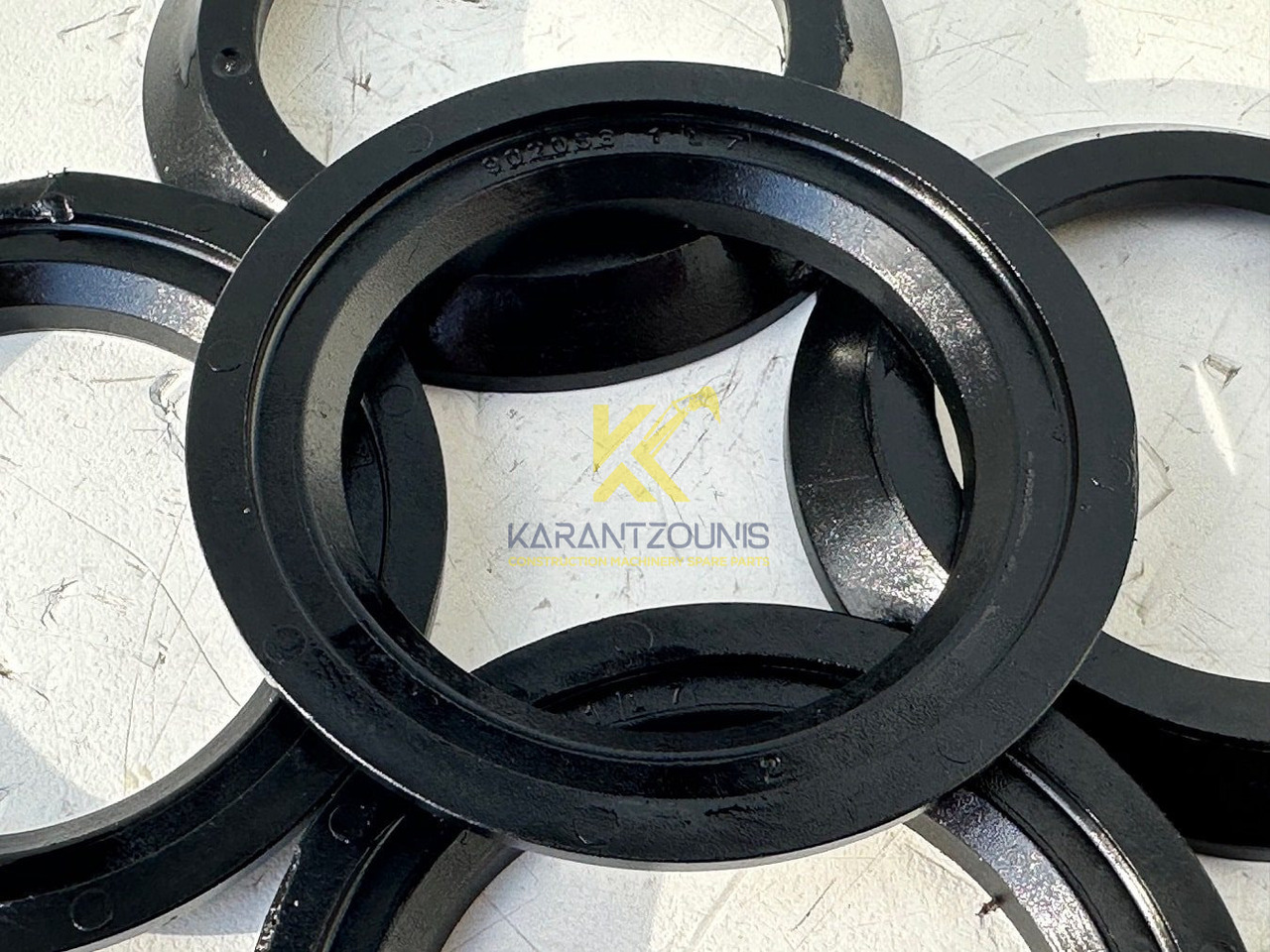 Liebherr Distanzscheibe ID-Nr.90205841. FAT350P126 - FAT350P138. R920 - R922 - R924 - R925 - R926 - R930 T. #90205841.11.11# - Коробка передач для Строительной техники: фото 4 Liebherr Distanzscheibe ID-Nr.90205841. FAT350P126 - FAT350P138. R920 - R922 - R924 - R925 - R926 - R930 T. #90205841.11.11# - Коробка передач для Строительной техники: фото 4