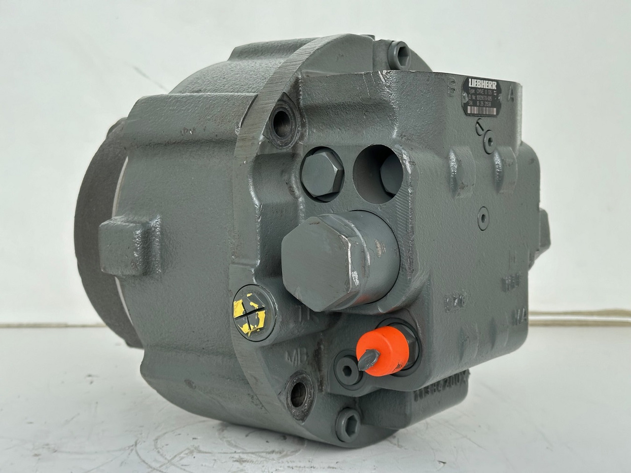 Liebherr Hydraulikeinbaumotor CMVE O 135. ID-Nr.10129570 - ID-Nr.11439804. FAT400P112 - FAT550P093. R930, R934, R936, R940, R944, R946, R950T. #10129570.21538# - Гидравлический мотор для Строительной техники: фото 5 Liebherr Hydraulikeinbaumotor CMVE O 135. ID-Nr.10129570 - ID-Nr.11439804. FAT400P112 - FAT550P093. R930, R934, R936, R940, R944, R946, R950T. #10129570.21538# - Гидравлический мотор для Строительной техники: фото 5