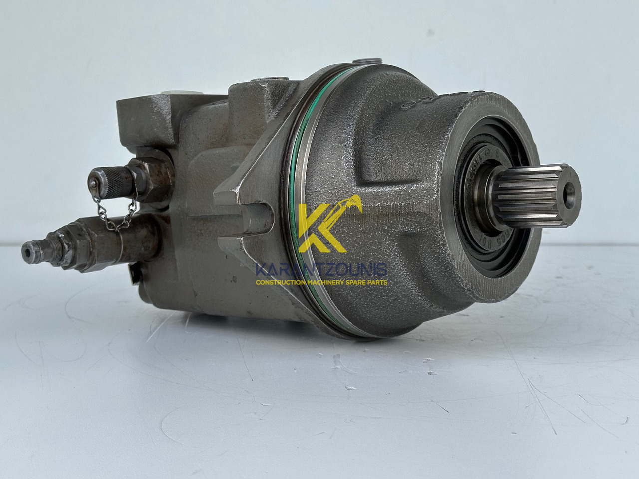 Liebherr Hydraulikeinbaumotor Typ:FMF058, ID-Nr.10122576 - ID-Nr.10145827 - ID-Nr.11371069. LOS1906, P924 COMP , R906, R906 PROTO, R916, R922, R924, R924 COMP, R926 COMP, R926 K LC. #11371069.08604# - Гидравлический мотор для Гусеничных экскаваторов: фото 2 Liebherr Hydraulikeinbaumotor Typ:FMF058, ID-Nr.10122576 - ID-Nr.10145827 - ID-Nr.11371069. LOS1906, P924 COMP , R906, R906 PROTO, R916, R922, R924, R924 COMP, R926 COMP, R926 K LC. #11371069.08604# - Гидравлический мотор для Гусеничных экскаваторов: фото 2