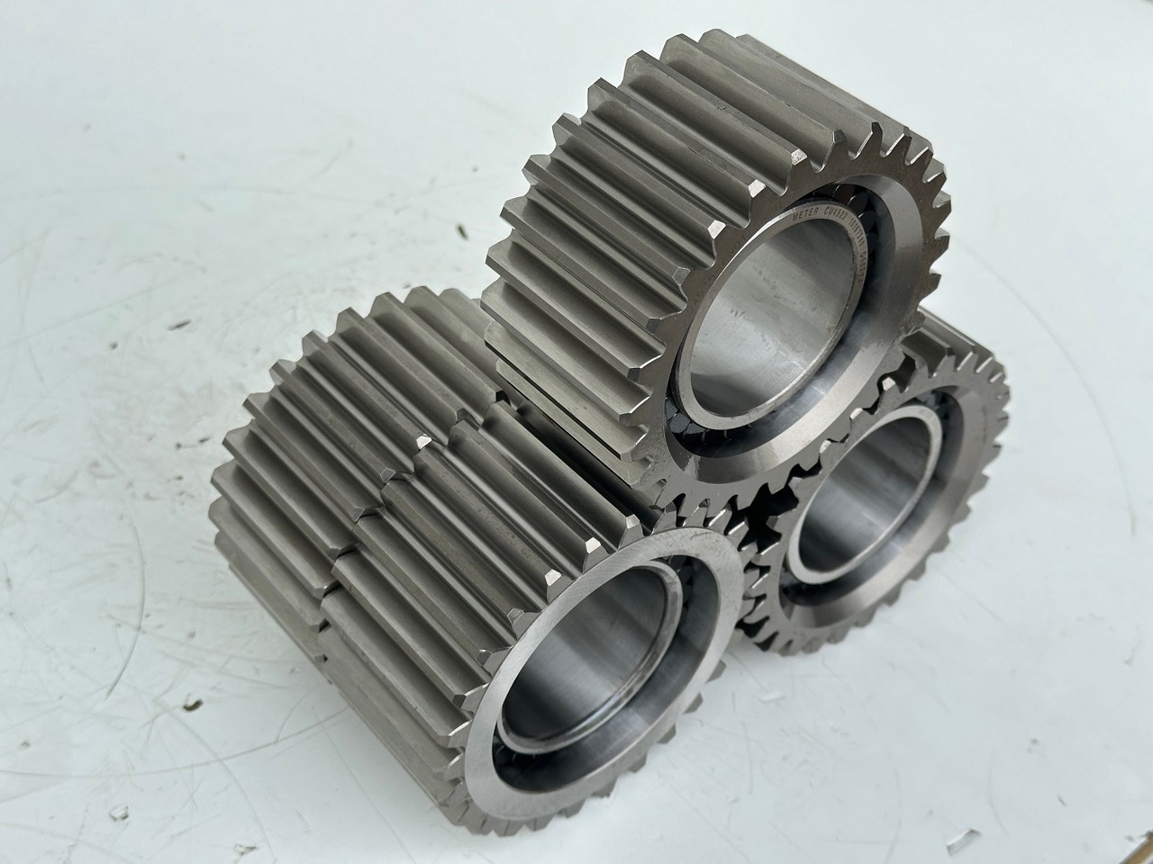 Liebherr Planetenrad ID-Nr.90024935. FAT400P112 - FAT400P130 - FAT400P139. R926, R928, R930, R934, R936, R938, R940, R944, R946, R950 T. #90024935.20.02# - Трансмиссия для Строительной техники: фото 2 Liebherr Planetenrad ID-Nr.90024935. FAT400P112 - FAT400P130 - FAT400P139. R926, R928, R930, R934, R936, R938, R940, R944, R946, R950 T. #90024935.20.02# - Трансмиссия для Строительной техники: фото 2