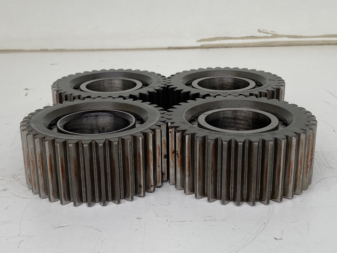 Liebherr Planetenrad mit Zylinderrollenlager ID-Nr.9443048 - ID-Nr.944304803 - ID-Nr.90209439 - ID-Nr.761003303- ID-Nr.10191884. #PL25.11# - Поворотный редуктор для Гусеничных экскаваторов: фото 2 Liebherr Planetenrad mit Zylinderrollenlager ID-Nr.9443048 - ID-Nr.944304803 - ID-Nr.90209439 - ID-Nr.761003303- ID-Nr.10191884. #PL25.11# - Поворотный редуктор для Гусеничных экскаваторов: фото 2