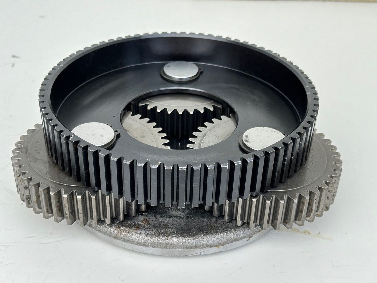 Liebherr Planetenträger ID-Nr.90006547 mit Planetenrad ID-Nr.90006548 und Lamellenträger ID-Nr.90006550. #SET.2017# - Трансмиссия для Строительной техники: фото 2 Liebherr Planetenträger ID-Nr.90006547 mit Planetenrad ID-Nr.90006548 und Lamellenträger ID-Nr.90006550. #SET.2017# - Трансмиссия для Строительной техники: фото 2