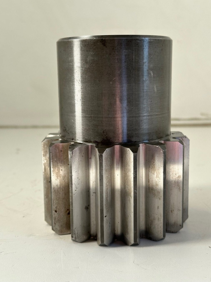 Liebherr Sonnenrad ID-Nr.969386101. SAT700/270. R9800. #969386101.18.12# - Поворотный редуктор для Строительной техники: фото 1 Liebherr Sonnenrad ID-Nr.969386101. SAT700/270. R9800. #969386101.18.12# - Поворотный редуктор для Строительной техники: фото 1