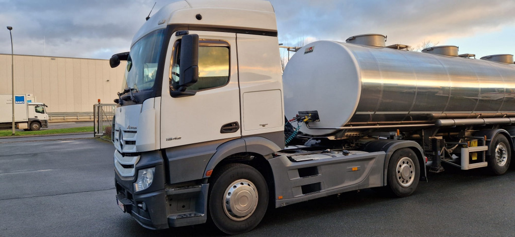 Mercedes Benz Actros 1842 4x2 (Nr. 5952) - Тягач: фото 1 Mercedes Benz Actros 1842 4x2 (Nr. 5952) - Тягач: фото 1