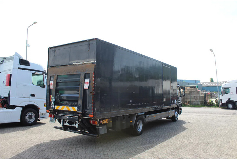 Mercedes-Benz Atego 1318 * EURO5 * 4X2 * MANUAL * - Грузовик с закрытым кузовом: фото 4 Mercedes-Benz Atego 1318 * EURO5 * 4X2 * MANUAL * - Грузовик с закрытым кузовом: фото 4