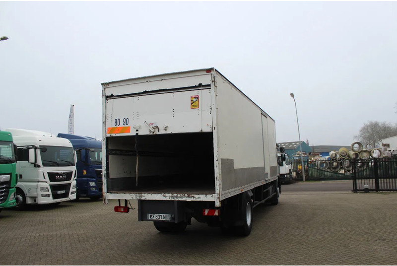 Renault Premium 280 4X2 - Грузовик с закрытым кузовом: фото 4 Renault Premium 280 4X2 - Грузовик с закрытым кузовом: фото 4