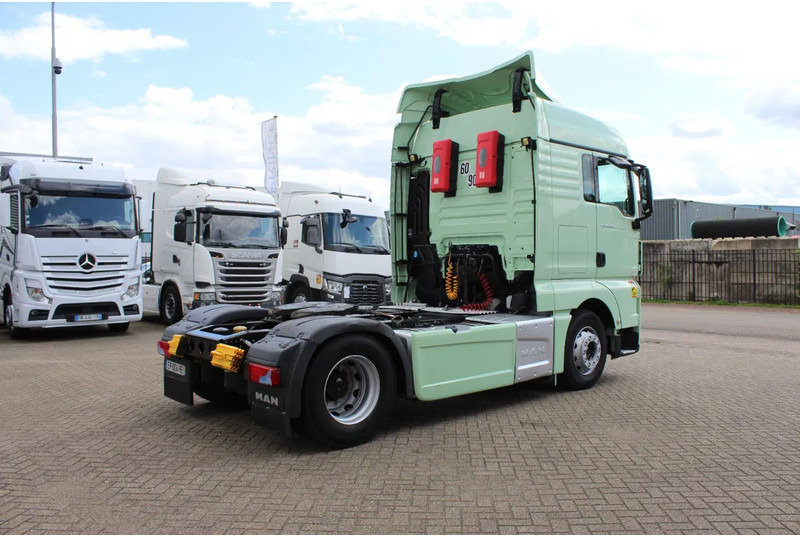 MAN TGX 18.460 * RETARDER * 2 TANK * ADR * FULL FULL OPTION * - Тягач: фото 5 MAN TGX 18.460 * RETARDER * 2 TANK * ADR * FULL FULL OPTION * - Тягач: фото 5