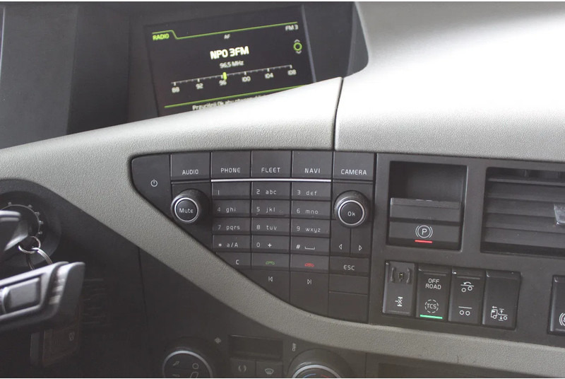 Тентованный грузовик Volvo FH 420 * EURO5 * 6X2 * MANUAL *: фото 19 Тентованный грузовик Volvo FH 420 * EURO5 * 6X2 * MANUAL *: фото 19