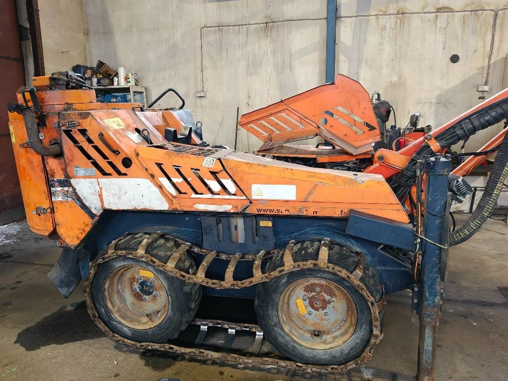 Tamrock COMMANDO 120RF - Буровая машина: фото 1 Tamrock COMMANDO 120RF - Буровая машина: фото 1