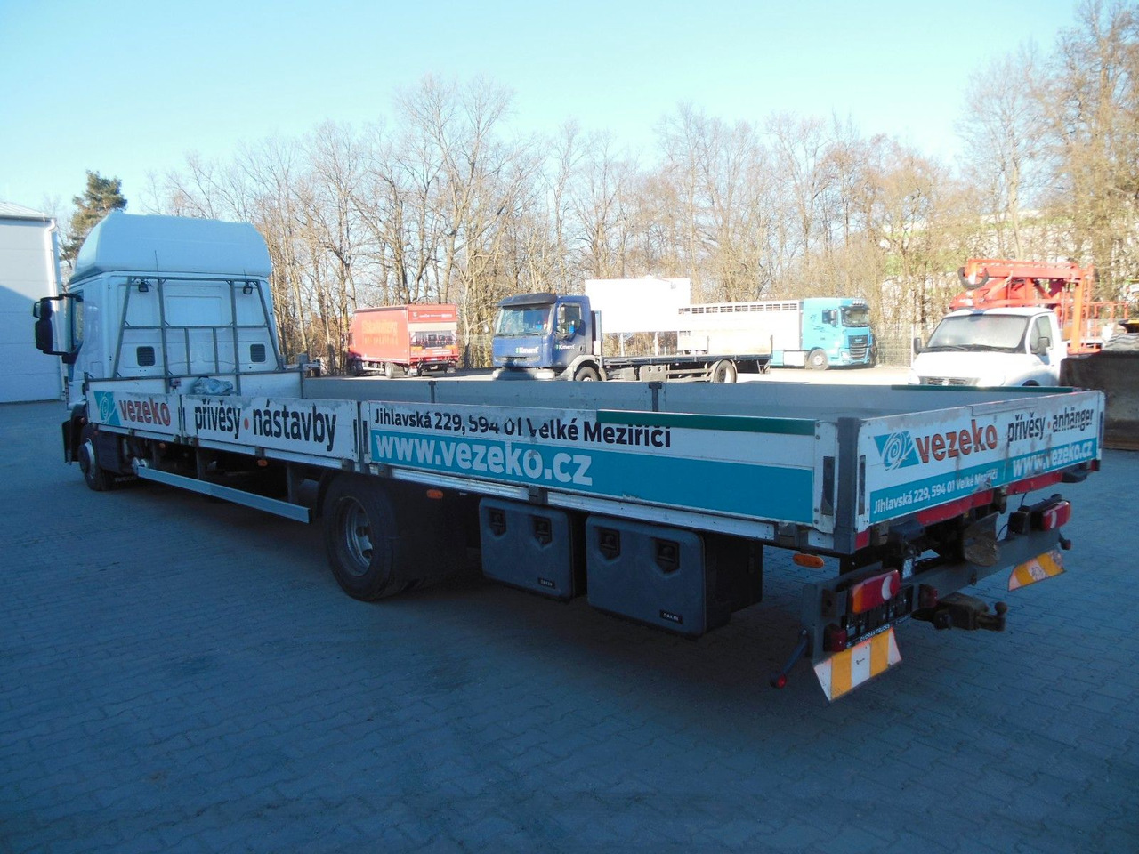 Iveco EUROCARGO 120E25, VOLL LUFT, PRITSCHE 9,1 M!!! - Грузовик бортовой/ Платформа: фото 4 Iveco EUROCARGO 120E25, VOLL LUFT, PRITSCHE 9,1 M!!! - Грузовик бортовой/ Платформа: фото 4