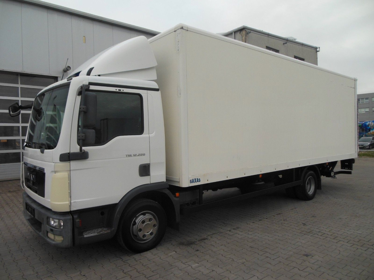 MAN TGL 12.220 BB, D-HOLLANDIA - Грузовик с закрытым кузовом: фото 1 MAN TGL 12.220 BB, D-HOLLANDIA - Грузовик с закрытым кузовом: фото 1