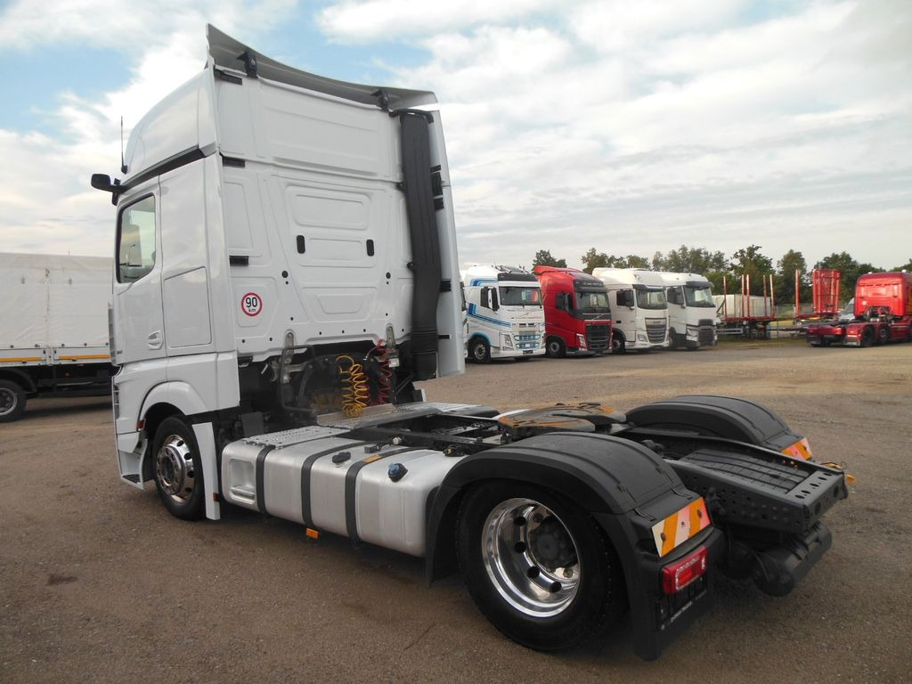 Mercedes-Benz ACTROS 1851,LOWDECK,STANDKLIMA,ALU FELGEN,TOP!!! - Тягач: фото 4 Mercedes-Benz ACTROS 1851,LOWDECK,STANDKLIMA,ALU FELGEN,TOP!!! - Тягач: фото 4