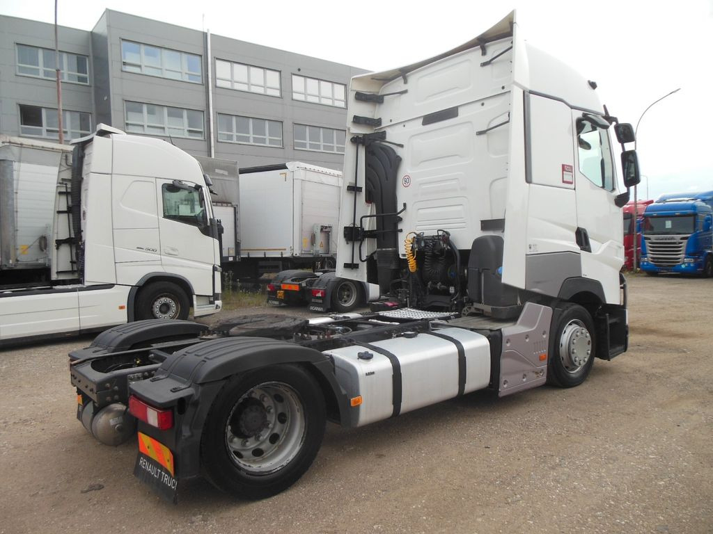 Renault T520 COMFORT, LOWDECK, TOP STAND Renault T520 COMFORT, LOWDECK, TOP STAND - Тягач: фото 3 Renault T520 COMFORT, LOWDECK, TOP STAND Renault T520 COMFORT, LOWDECK, TOP STAND - Тягач: фото 3