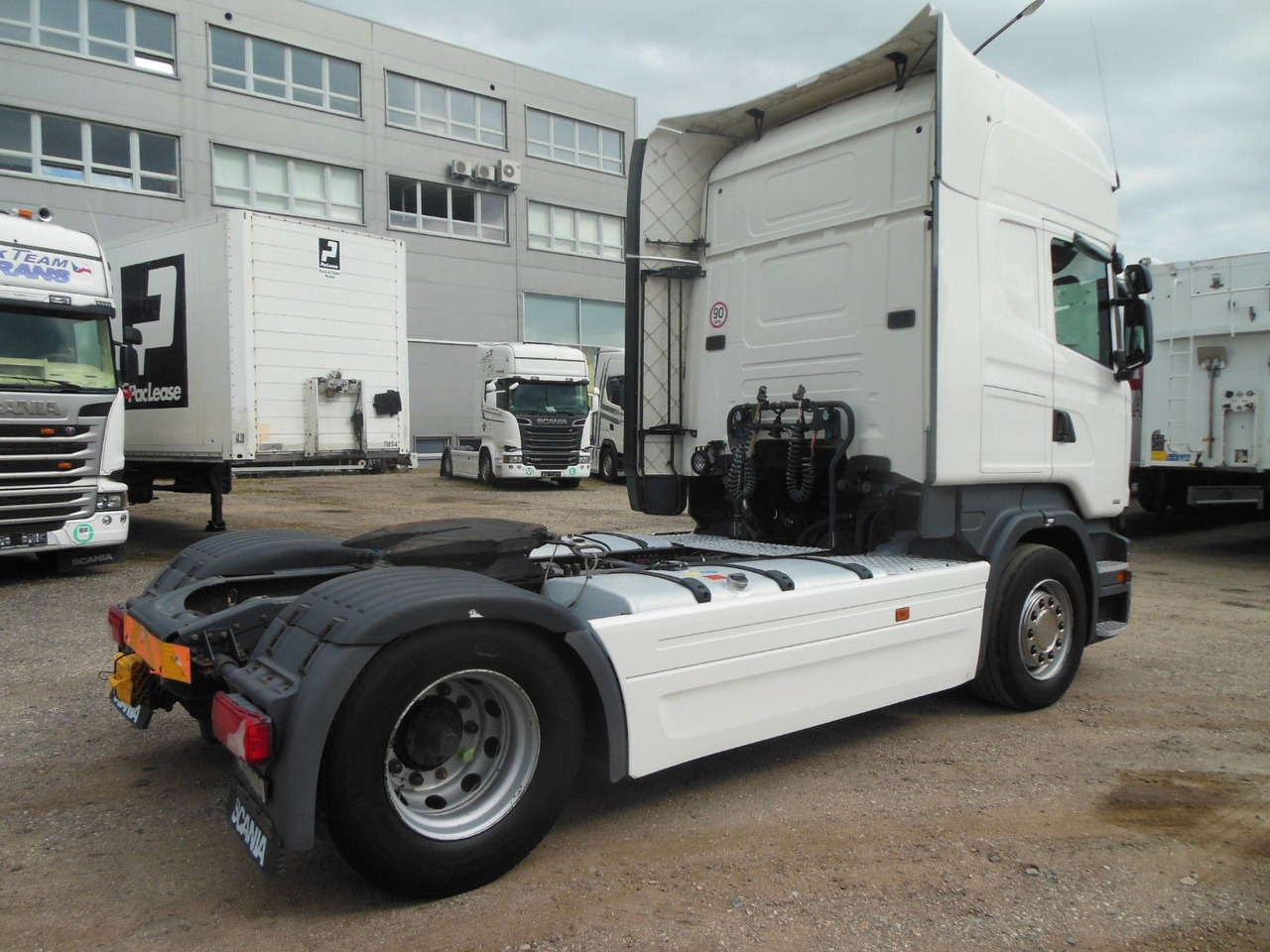 Scania R450,RETARDER,STANDART,NEUE TACHO SMART 2 - Тягач: фото 3 Scania R450,RETARDER,STANDART,NEUE TACHO SMART 2 - Тягач: фото 3