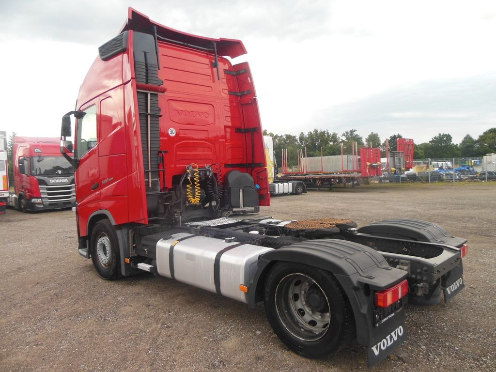 Volvo FH 13/500, LOWDECK, GLOBE XL, I PARK COOL, TOP!! Volvo FH 13/500, LOWDECK, GLOBE XL, I PARK COOL, TOP!! - Тягач: фото 4 Volvo FH 13/500, LOWDECK, GLOBE XL, I PARK COOL, TOP!! Volvo FH 13/500, LOWDECK, GLOBE XL, I PARK COOL, TOP!! - Тягач: фото 4