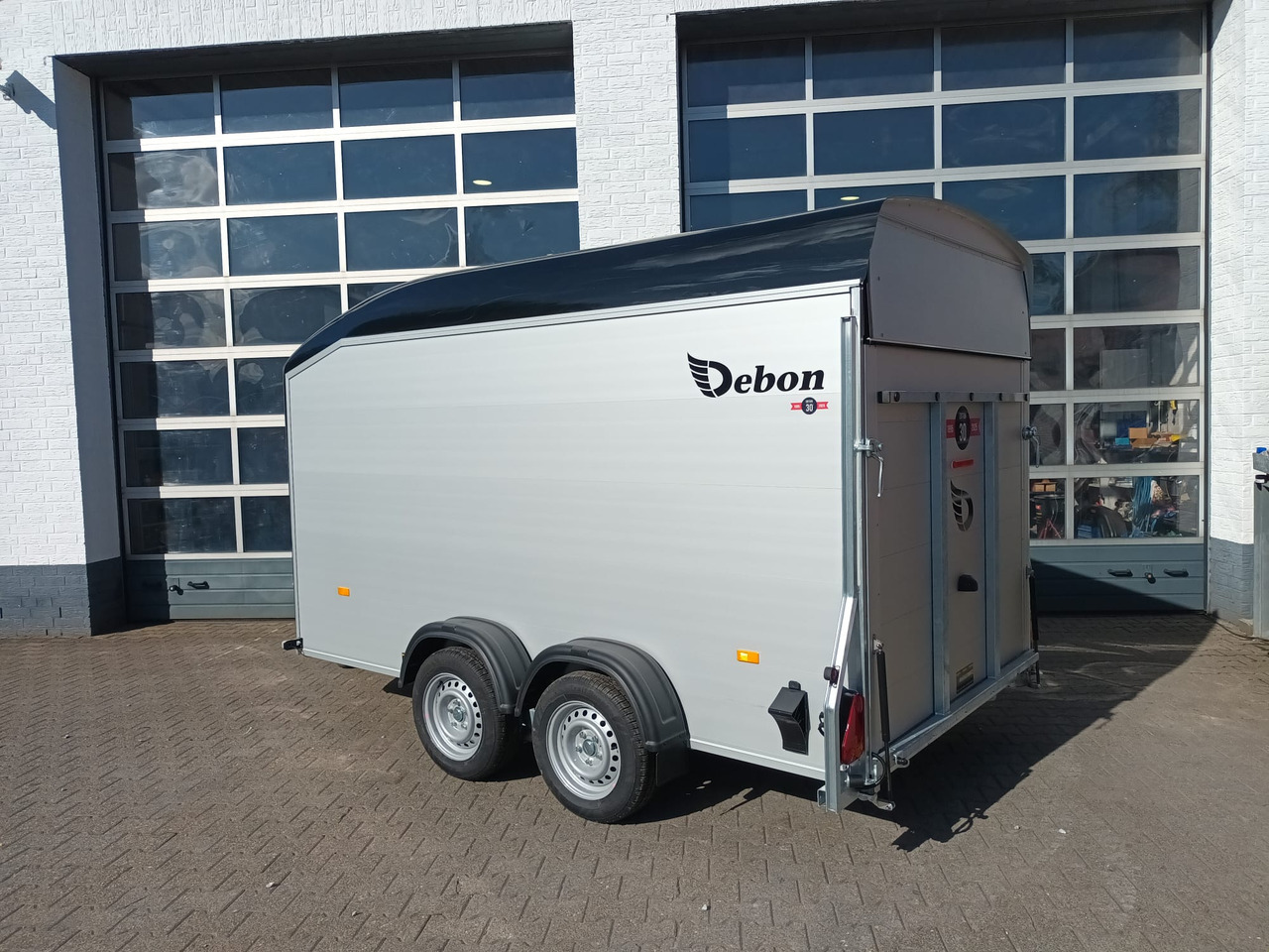 Cargo Roadster 700 375x180x200cm Alu Poly black Pullman 100km/H 2600kg Modell 2025 - Прицеп для легкового автомобиля: фото 5 Cargo Roadster 700 375x180x200cm Alu Poly black Pullman 100km/H 2600kg Modell 2025 - Прицеп для легкового автомобиля: фото 5