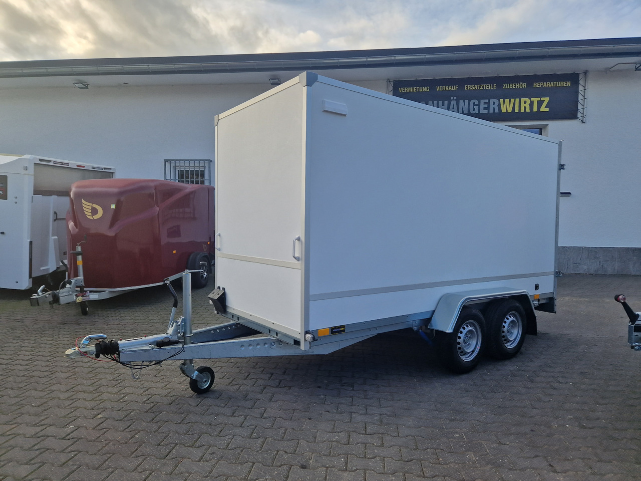 Kargo F2736HTD 358x146x180cm Zurrsystem (L) 2700kg 100km/H Modell 2025 - Прицеп-фургон: фото 1 Kargo F2736HTD 358x146x180cm Zurrsystem (L) 2700kg 100km/H Modell 2025 - Прицеп-фургон: фото 1