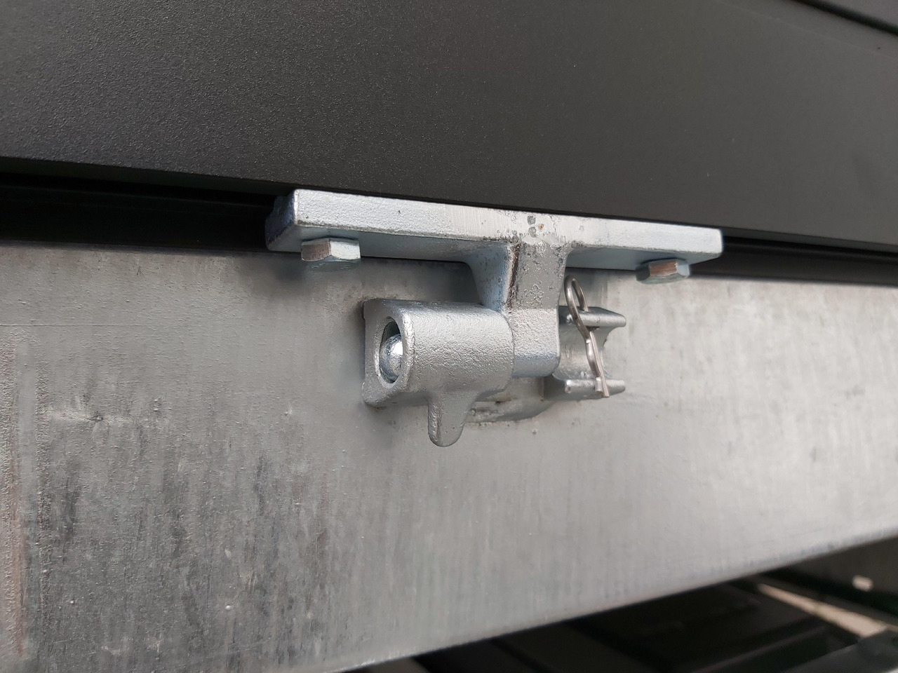 Saris Kipper K1 356 184 3500 2 E 356x184x35cm black Elektro&Not 13" (L) 3500kg preorder 2024 в лизинг Saris Kipper K1 356 184 3500 2 E 356x184x35cm black Elektro&Not 13" (L) 3500kg preorder 2024: фото 10