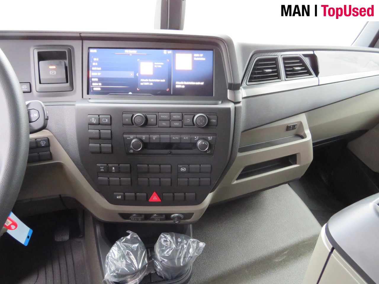 MAN TGL 12.250 4X2 BL VANTEC Koffer BÄR LBW Euro6 AHK - Грузовик с закрытым кузовом: фото 5 MAN TGL 12.250 4X2 BL VANTEC Koffer BÄR LBW Euro6 AHK - Грузовик с закрытым кузовом: фото 5