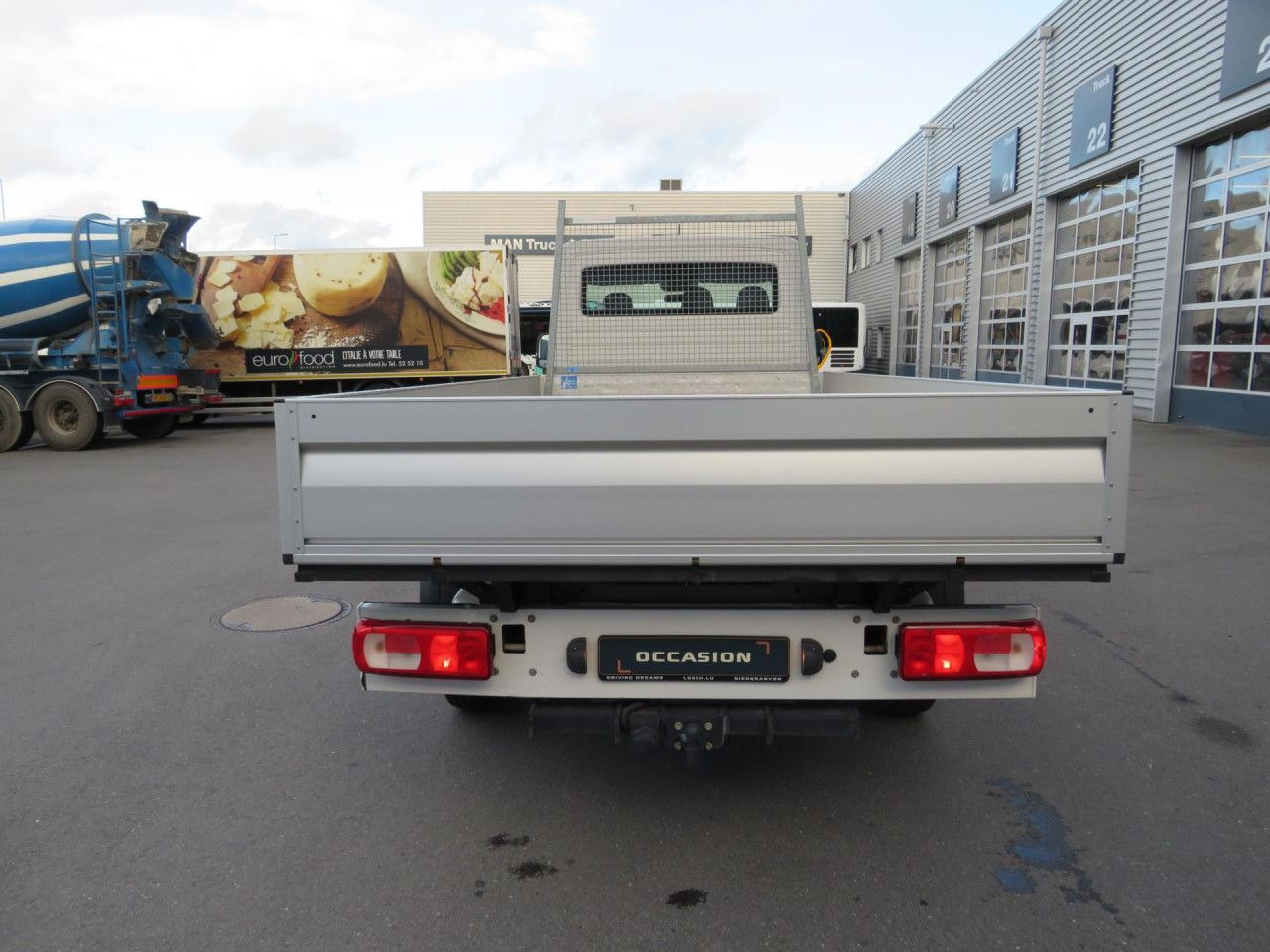 Volkswagen Crafter 35 L4 EK Pritsche Euro6 Klima AHK ZV - Малотоннажный бортовой грузовик: фото 5 Volkswagen Crafter 35 L4 EK Pritsche Euro6 Klima AHK ZV - Малотоннажный бортовой грузовик: фото 5