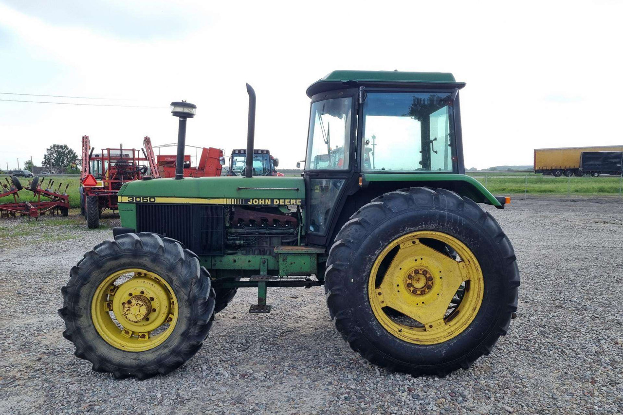 John Deere 3050 - Трактор: фото 5 John Deere 3050 - Трактор: фото 5
