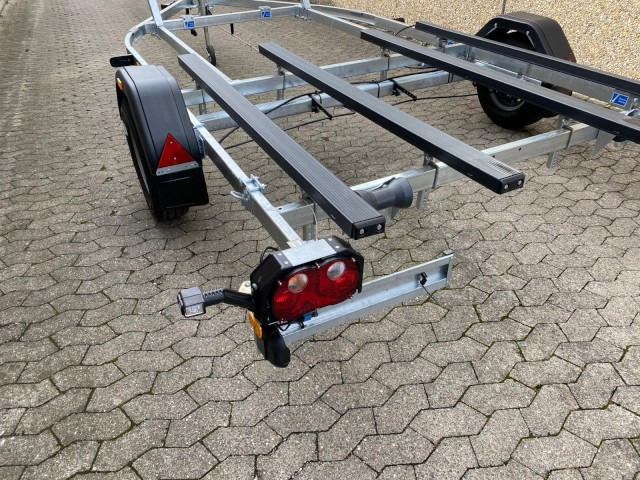 Brenderup Doppel Jetski Premium PWC21200B RAX , 1,2 to., 3,8m - Лодочный прицеп: фото 3 Brenderup Doppel Jetski Premium PWC21200B RAX , 1,2 to., 3,8m - Лодочный прицеп: фото 3