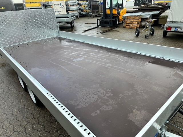 Humbaur Allcomfort MTKA 30 42 22 3,0 to. 4200x2180x200mm - Прицеп для легкового автомобиля: фото 3 Humbaur Allcomfort MTKA 30 42 22 3,0 to. 4200x2180x200mm - Прицеп для легкового автомобиля: фото 3