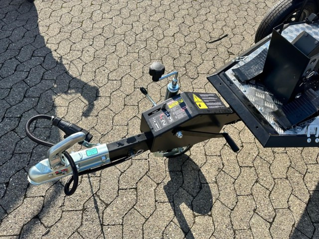 Lorries Motorradanhänger MT-1, 0,75 to. 245 x 99 cm, absenkbar - Прицеп для мотоцикла: фото 3 Lorries Motorradanhänger MT-1, 0,75 to. 245 x 99 cm, absenkbar - Прицеп для мотоцикла: фото 3