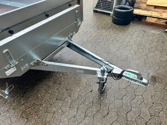 Neptun GN124, N7-263 KPS, 750 kg 2630 x 1450 x 400 mm - Прицеп для легкового автомобиля: фото 2 Neptun GN124, N7-263 KPS, 750 kg 2630 x 1450 x 400 mm - Прицеп для легкового автомобиля: фото 2