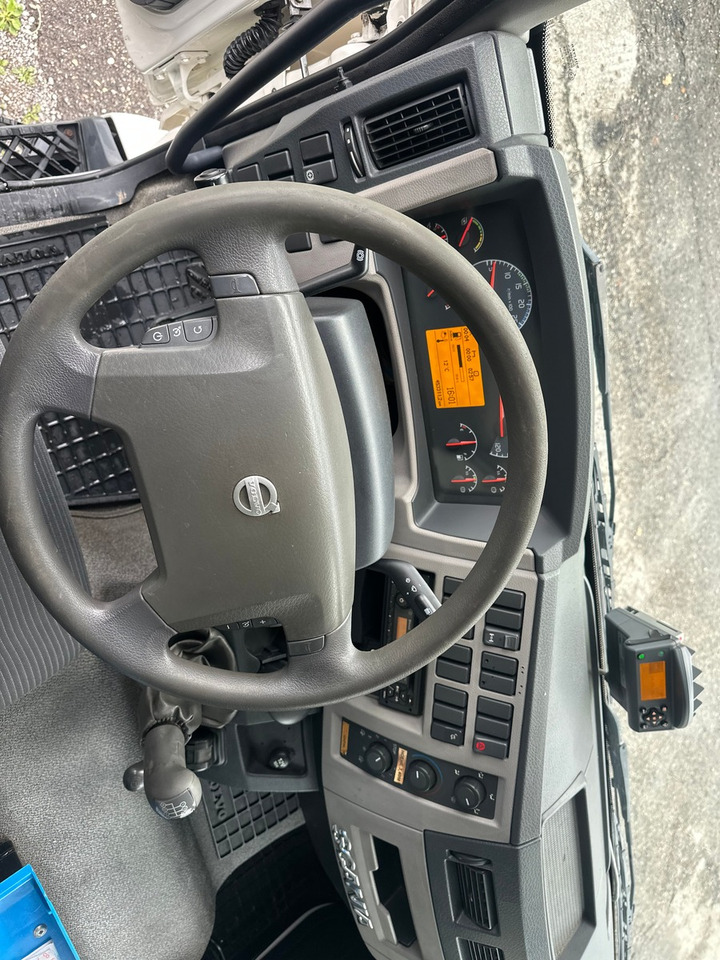 VOLVO Volvo FLL 240 4x2 Tiefkühler - Рефрижератор: фото 4 VOLVO Volvo FLL 240 4x2 Tiefkühler - Рефрижератор: фото 4