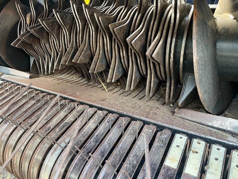 Kuhn LSB 1290 - Пресс-подборщик тюковый: фото 3 Kuhn LSB 1290 - Пресс-подборщик тюковый: фото 3